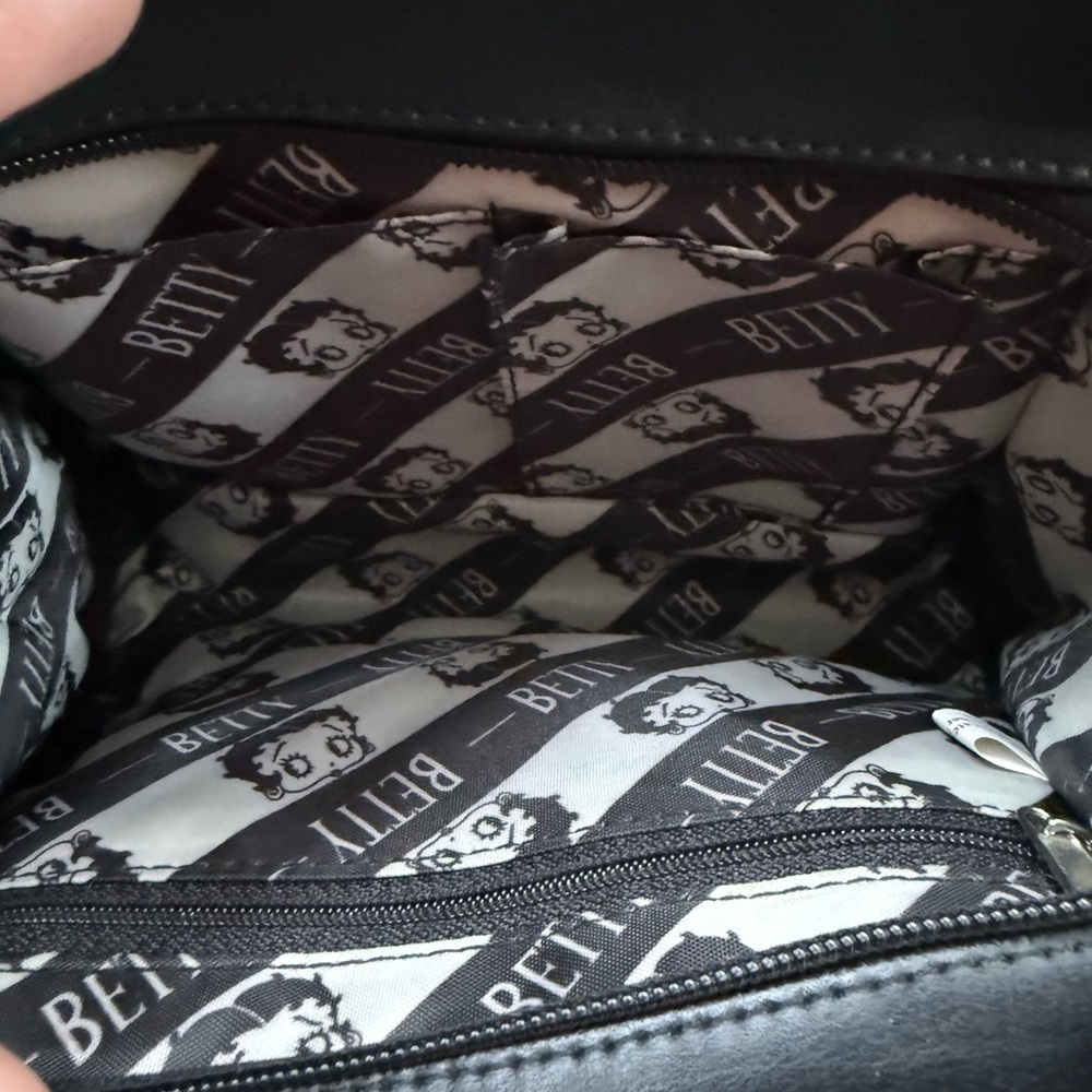 Vintage embroidered black hand purse Betty Boop & heart EUC Y2K - Picture 5 of 6